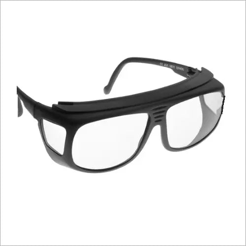 Protection eyeglasses